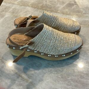 NWOT Kelsi Dagger Brooklyn Warehouse Slingback Platform Clog in Jute!